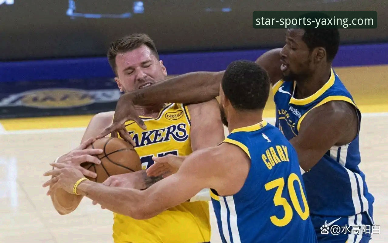 爆冷之夜：团队篮球的胜利 vs 超级球星的孤勇